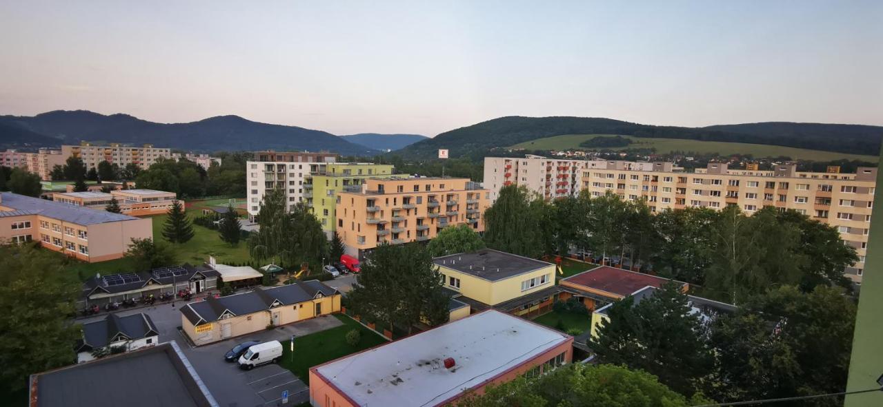 Byvanie V Sukromi S Vyhladom Na Tichom Mieste V Pu Apartman Puhó Kültér fotó